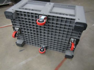 Palletbox 330 liter, 1200x800x620 mm op 4 wielen, lichtgrijs