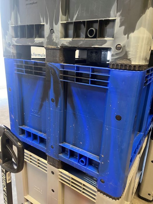 Kunststof palletbox, 1200x1000x760 mm, 610 l. 3 sleden, MARBLE, gebruikt